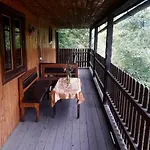 Dzherelo Hostel *